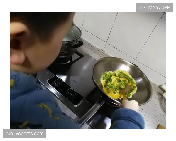 孙杨训练完直接干掉三份牛排,这饭量是认真的吗? 孙杨训练完直接干掉三份牛排,这饭量是认真的吗?